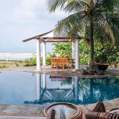 Santi Beach House With Pool & Beach ウェリガマ エクステリア 写真