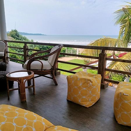 Santi Beach House With Pool & Beach ウェリガマ 部屋 写真