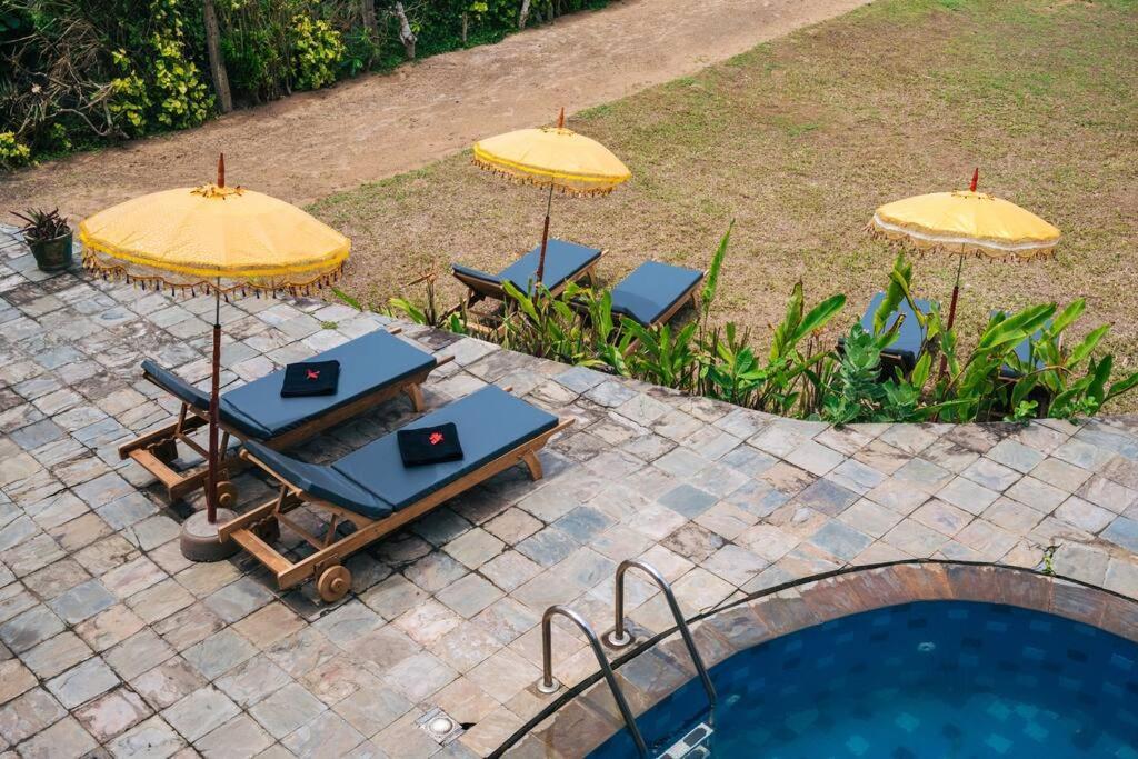 Santi Beach House With Pool & Beach ウェリガマ エクステリア 写真