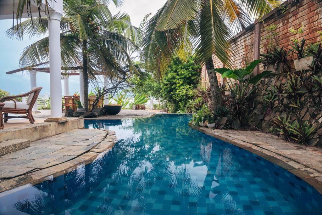 Santi Beach House With Pool & Beach ウェリガマ エクステリア 写真